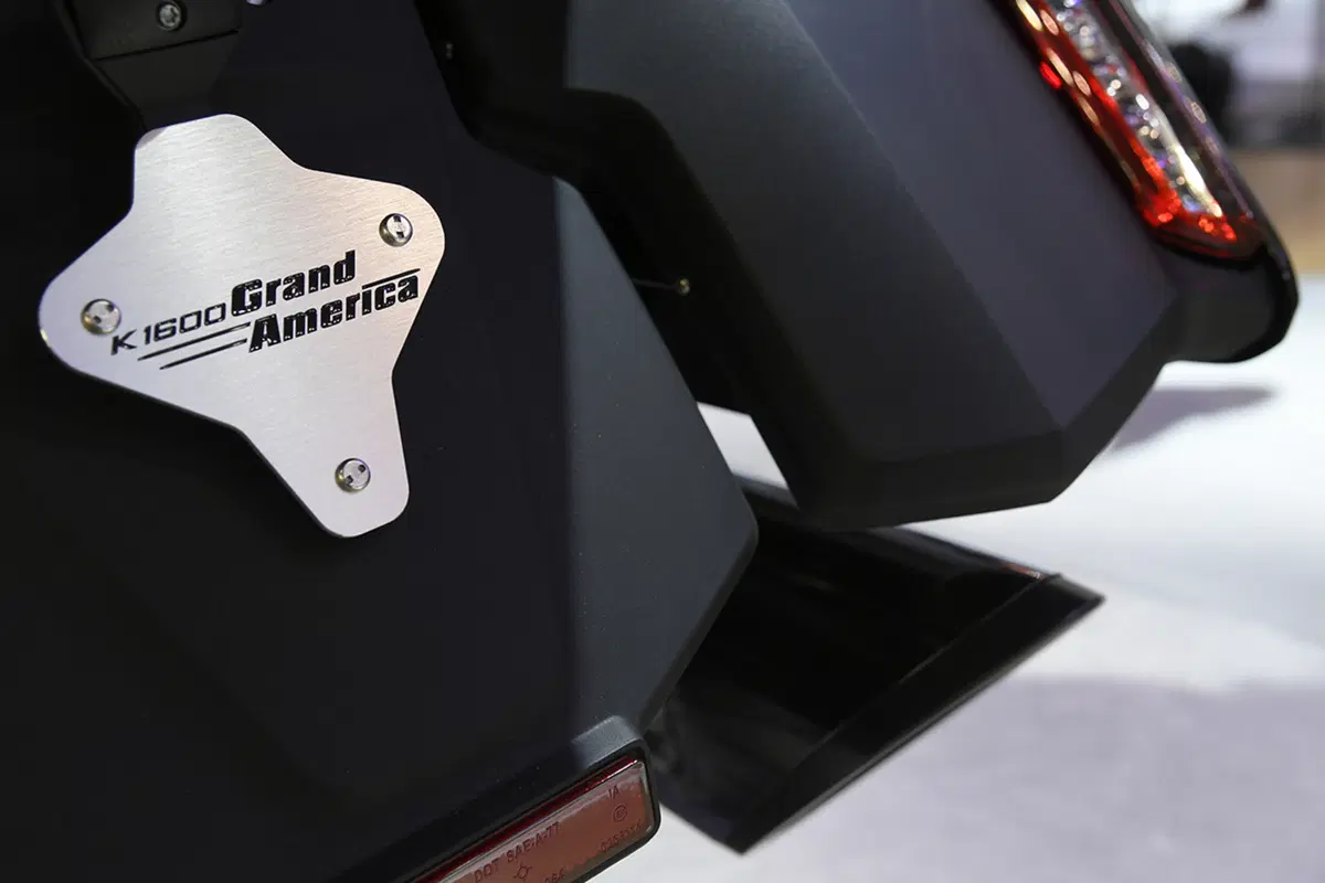 EICMA 2017: BMW K 1600 Grand America, foto e dati (30)