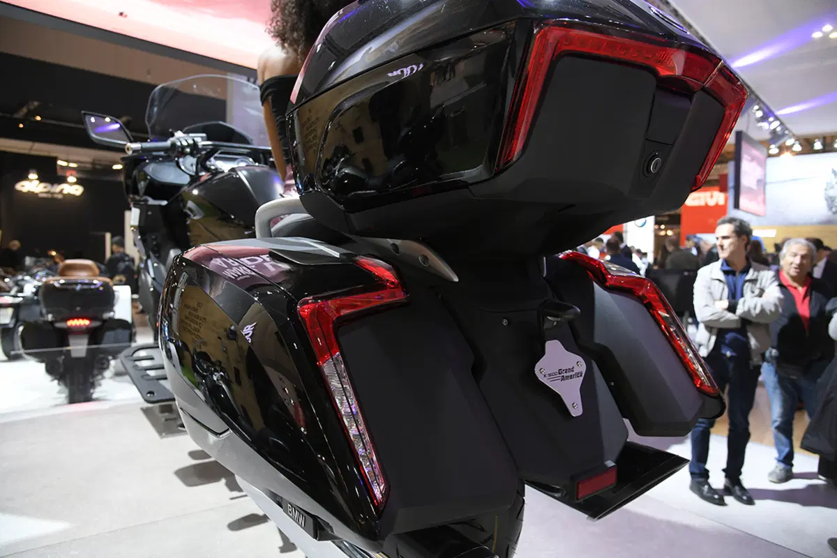 EICMA 2017: BMW K 1600 Grand America, foto e dati (32)