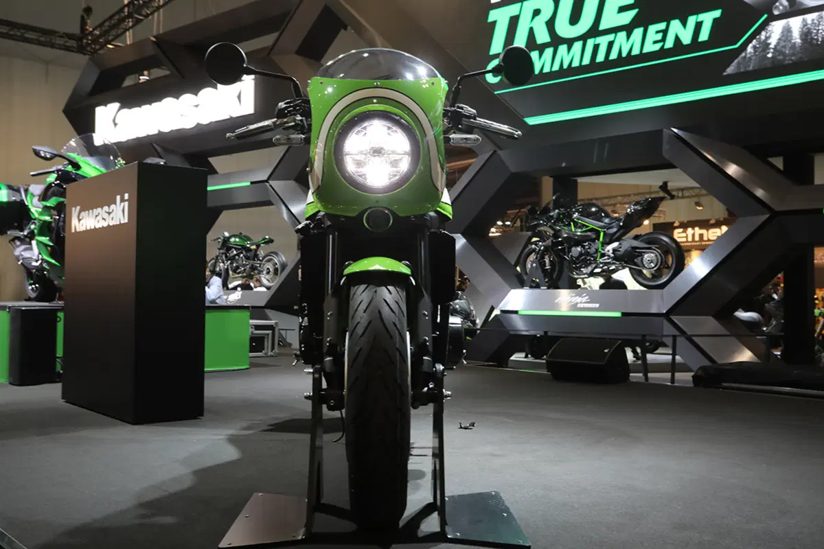 EICMA 2017: Kawasaki Z 900RS ed RS CAFE, foto, dati e prezzi (2)