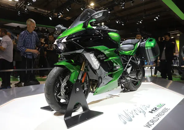 EICMA 2017: Kawasaki Ninja ZX-10R SE, foto, video, dati e prezzo