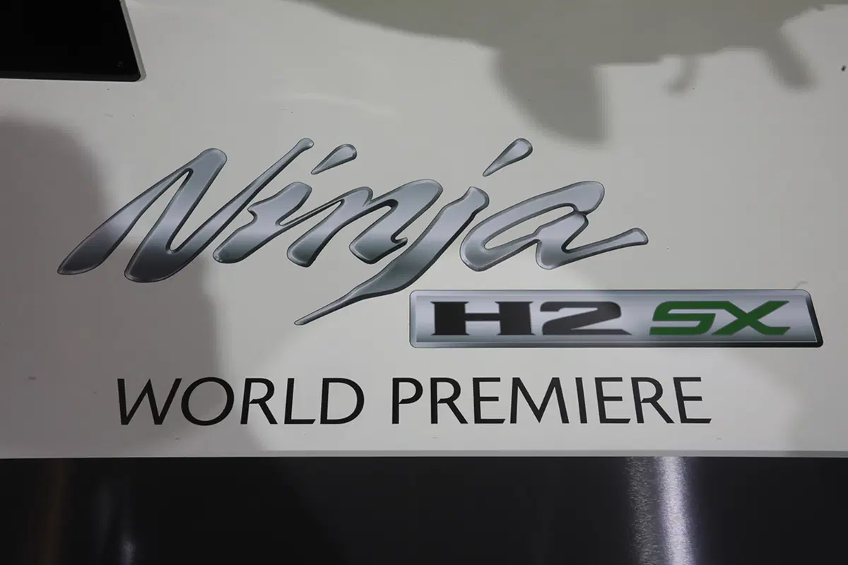 EICMA 2017: Kawasaki Ninja ZX-10R SE, foto, dati e prezzo (11)
