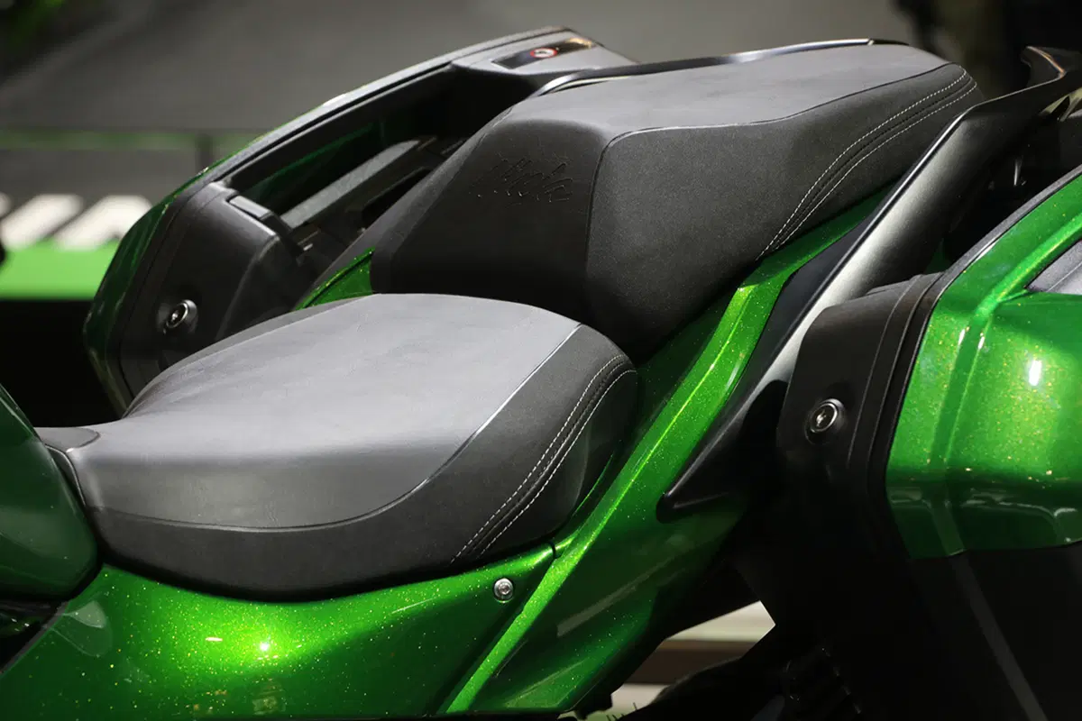 EICMA 2017: Kawasaki Ninja ZX-10R SE, foto, dati e prezzo (19)