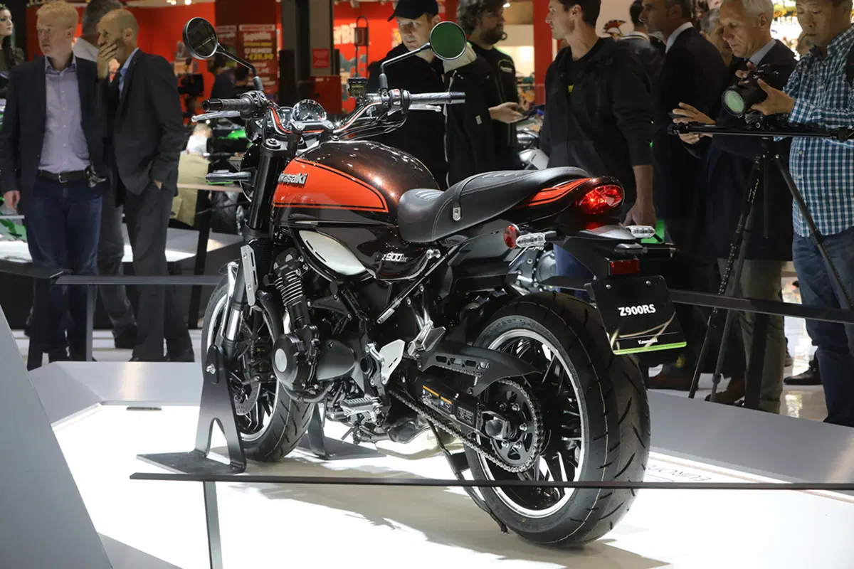 Kawasaki Z900RS 2018, foto e dati (3)