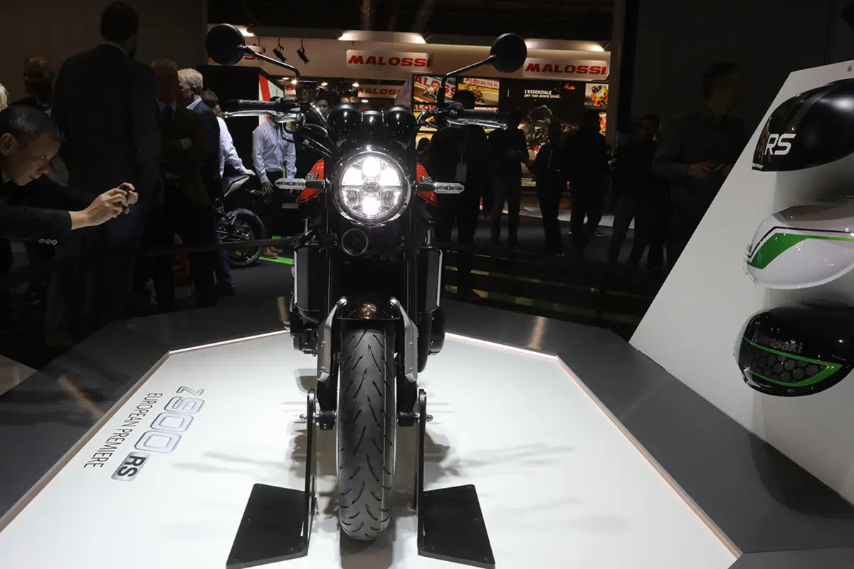 Kawasaki Z900RS 2018, foto e dati (49)