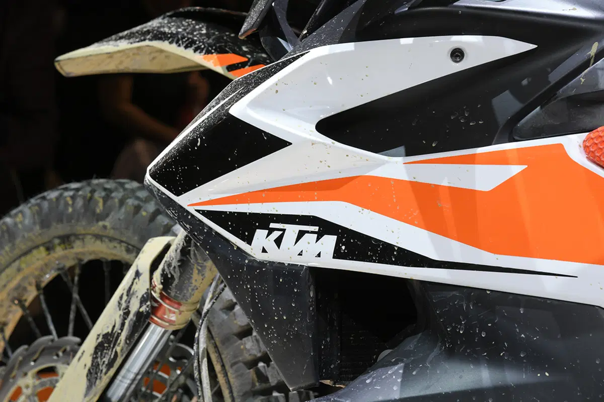 EICMA 2017: KTM 790 Adventure R concept: foto, video e dati (7)
