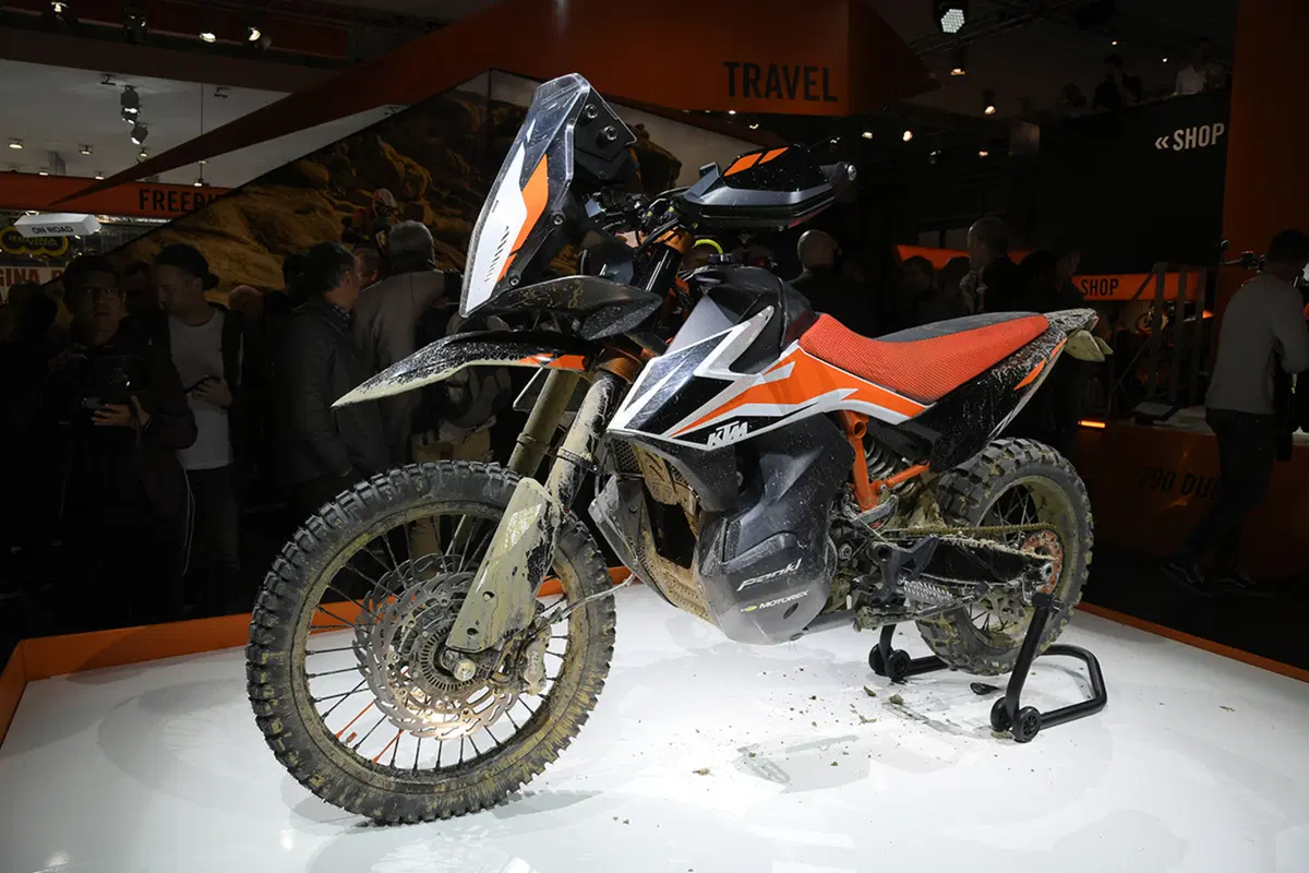 EICMA 2017: KTM 790 Adventure R concept: foto, video e dati (11)