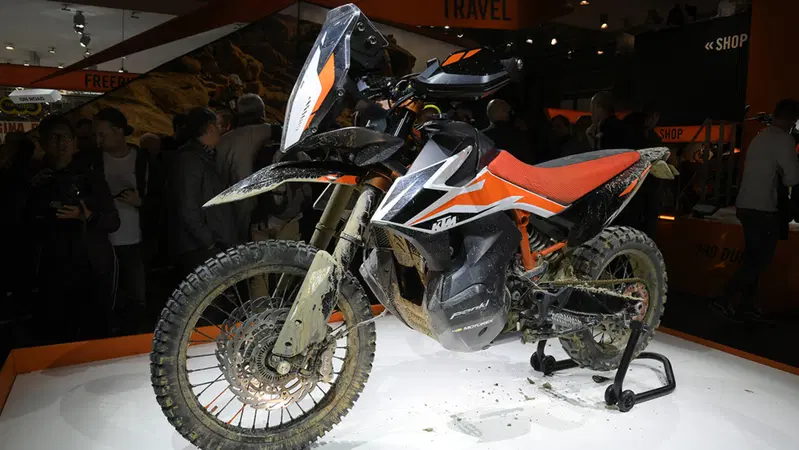 EICMA 2017: KTM 790 Adventure R concept: foto, video e dati