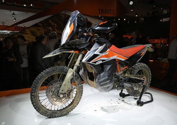 EICMA 2017: KTM 790 Adventure R concept: foto, video e dati