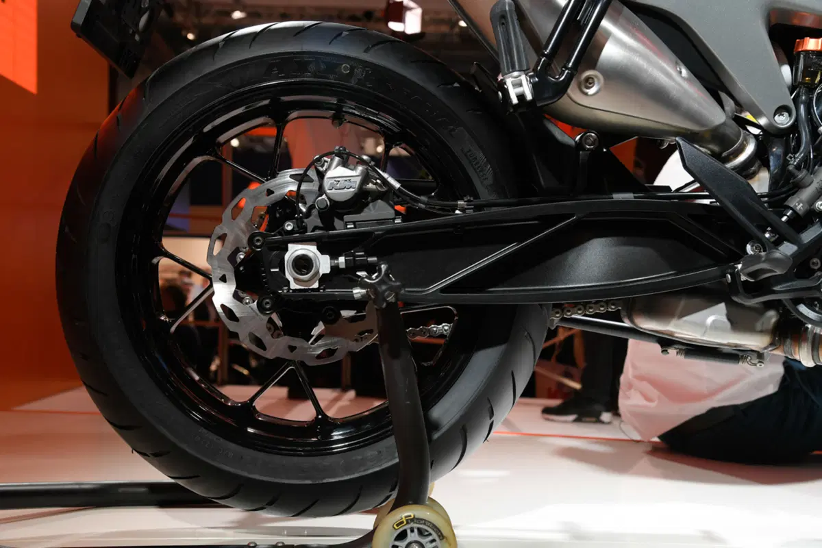 EICMA 2017: KTM Duke 790, foto e dati (59)