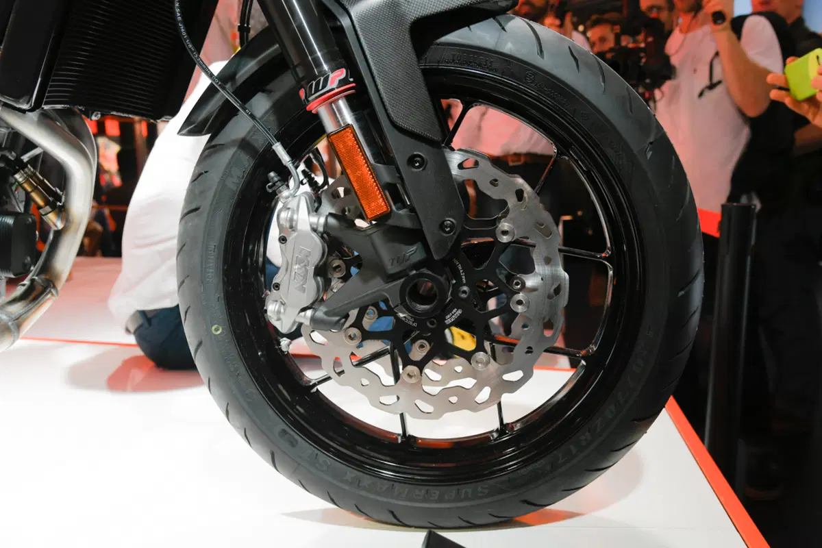 EICMA 2017: KTM Duke 790, foto e dati (64)