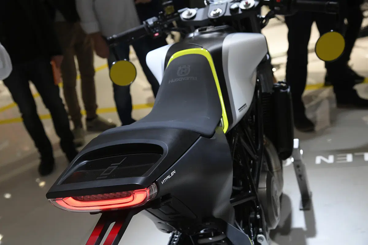EICMA 2017: Husqvarna Vitpilen 701, foto e dati (2)
