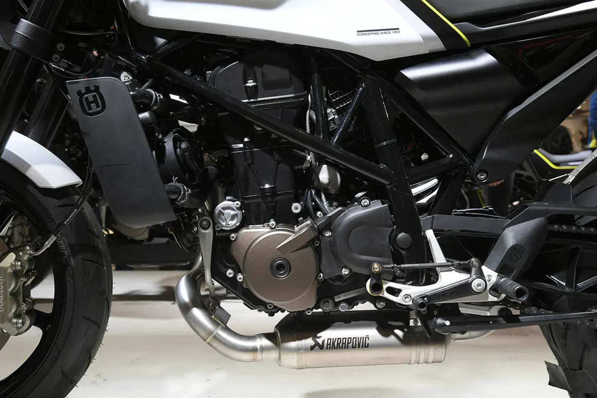 EICMA 2017: Husqvarna Vitpilen 701, foto e dati (30)