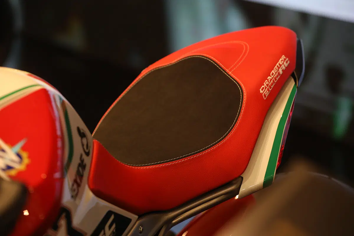 Tre moto speciali da MV Agusta: F3 675 e 800 RC, Brutale 800 RR Pirelli (28)