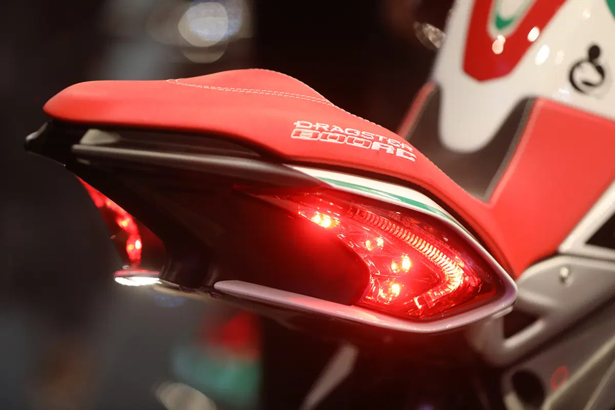 Tre moto speciali da MV Agusta: F3 675 e 800 RC, Brutale 800 RR Pirelli (31)
