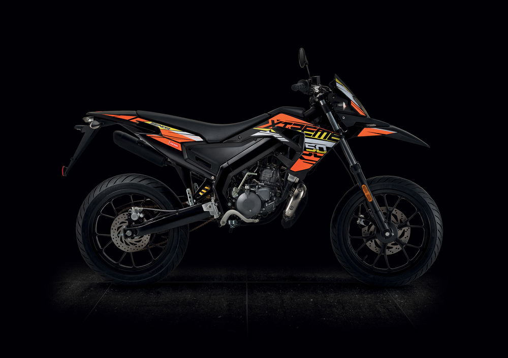 Derbi Senda 50 X-Treme SM (2018 - 20) (2)