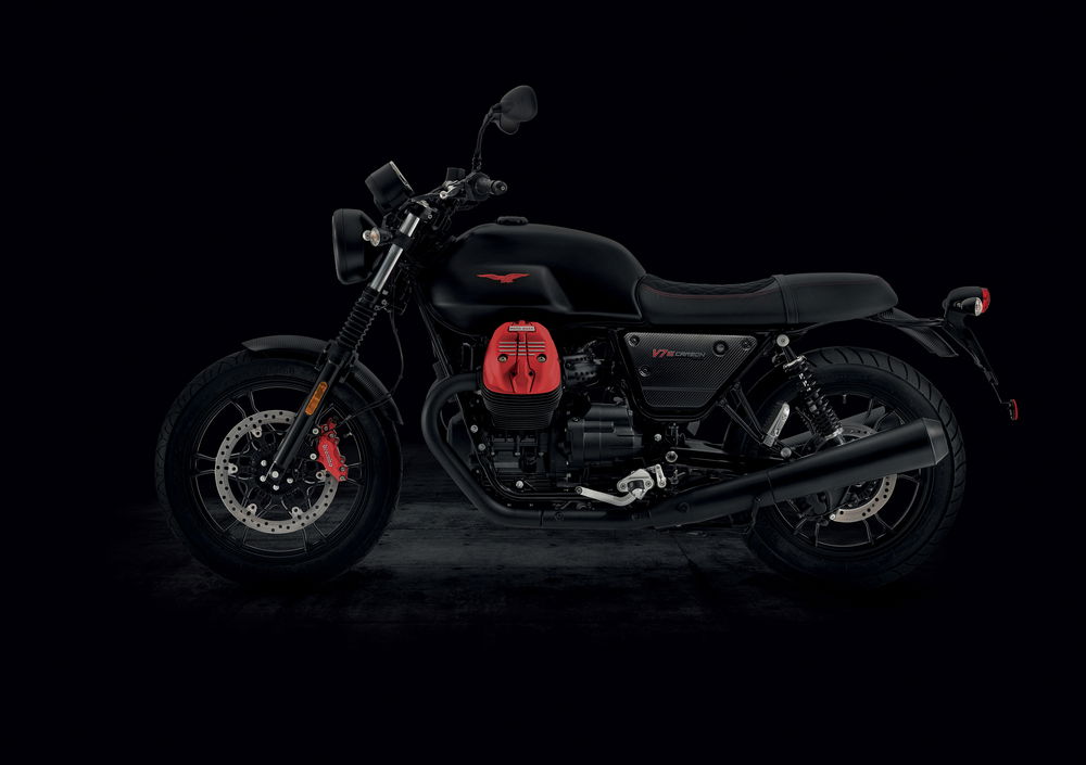 Moto Guzzi V7 III Carbon (2018 - 20) (4)