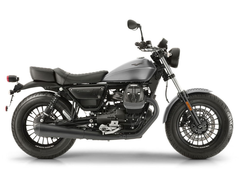 Moto Guzzi V9 Bobber (2018 - 20) (4)