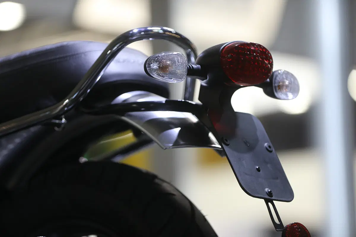 EICMA 2017: Moto Guzzi V7 III e V9 MY 2018 (18)