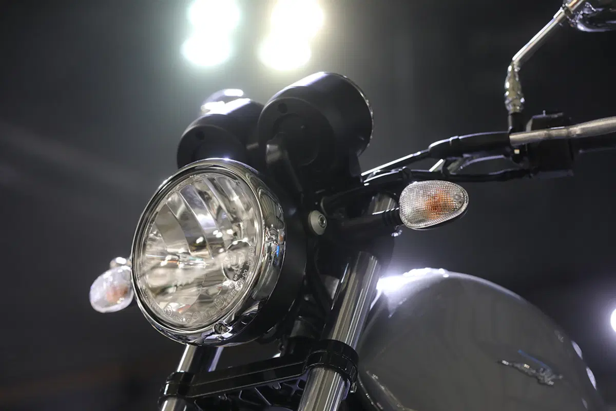 EICMA 2017: Moto Guzzi V7 III e V9 MY 2018 (19)