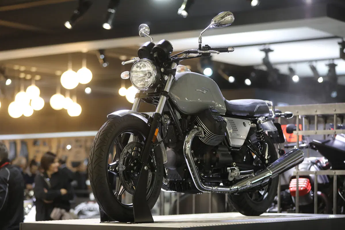 EICMA 2017: Moto Guzzi V7 III e V9 MY 2018