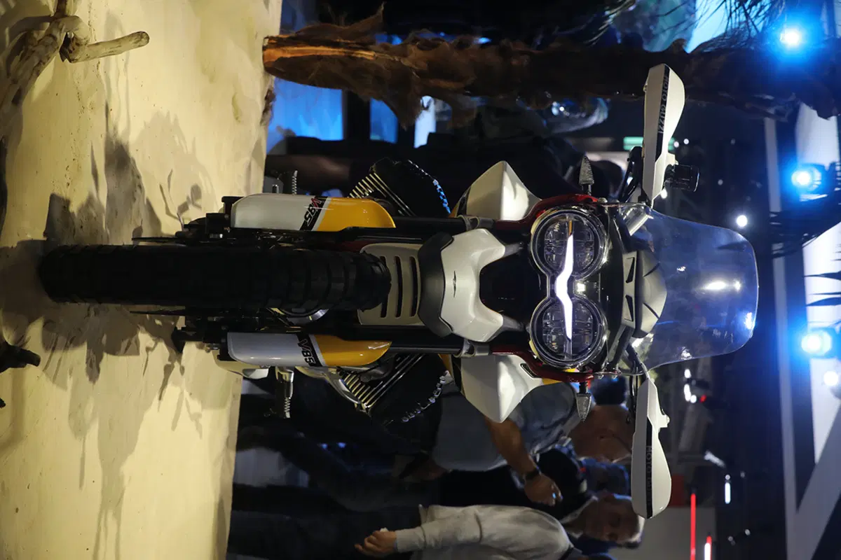 EICMA 2017: Moto Guzzi Concept V85, pensata per i lunghi viaggi (4)