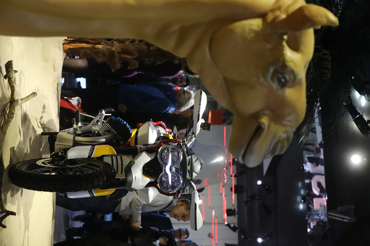 EICMA 2017: Moto Guzzi Concept V85, pensata per i lunghi viaggi (8)