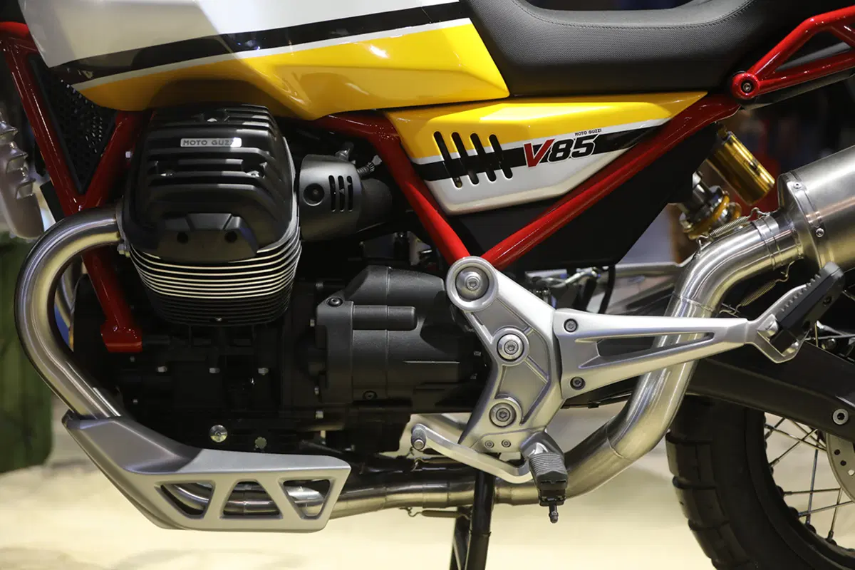 EICMA 2017: Moto Guzzi Concept V85, pensata per i lunghi viaggi (10)