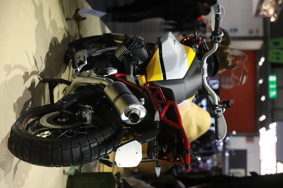 EICMA 2017: Moto Guzzi Concept V85, pensata per i lunghi viaggi (17)