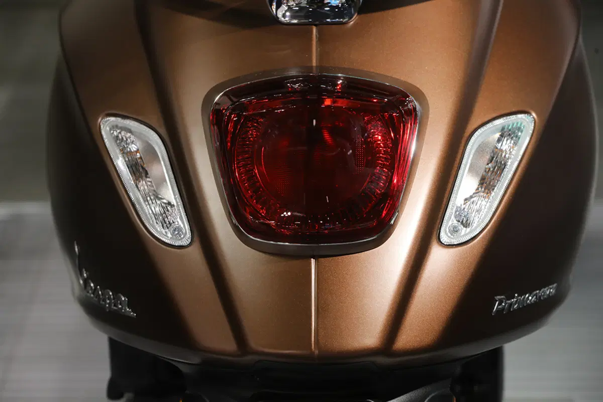 EICMA 2017: Vespa Primavera e Vespa Sprint si rinnovano (13)
