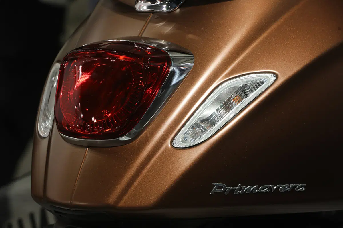 EICMA 2017: Vespa Primavera e Vespa Sprint si rinnovano (2)
