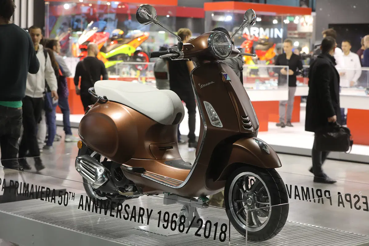 EICMA 2017: Vespa Primavera e Vespa Sprint si rinnovano (16)