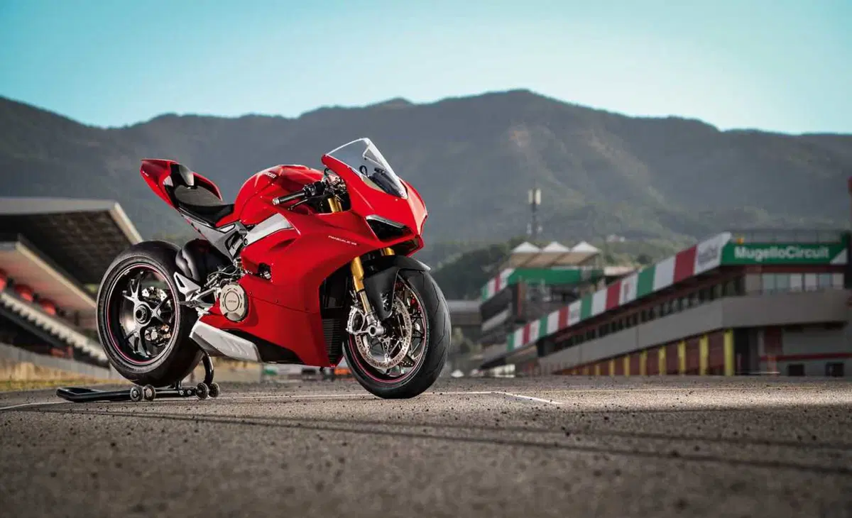 Pirelli: nuovo Diablo Supercorsa SP (3)