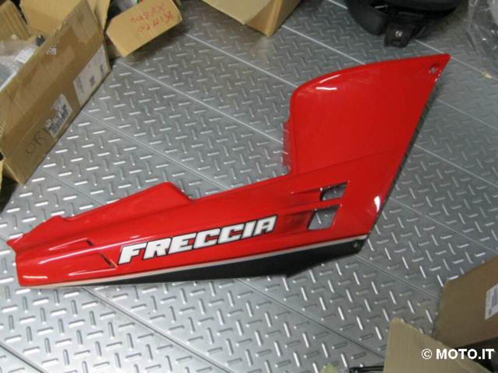 FIANCHETTO POST. DX. FRECCIA CAGIVA FRECCIA