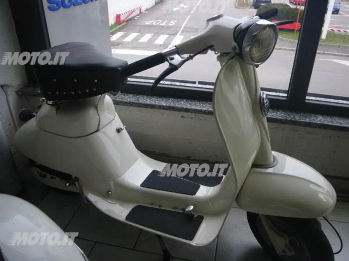 Laverda SCOOTER 4 TEMPI (2)