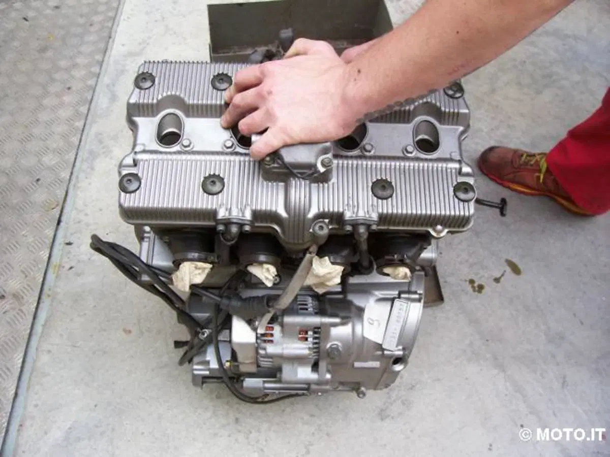 motore Suzuki suzuki bandit (2)
