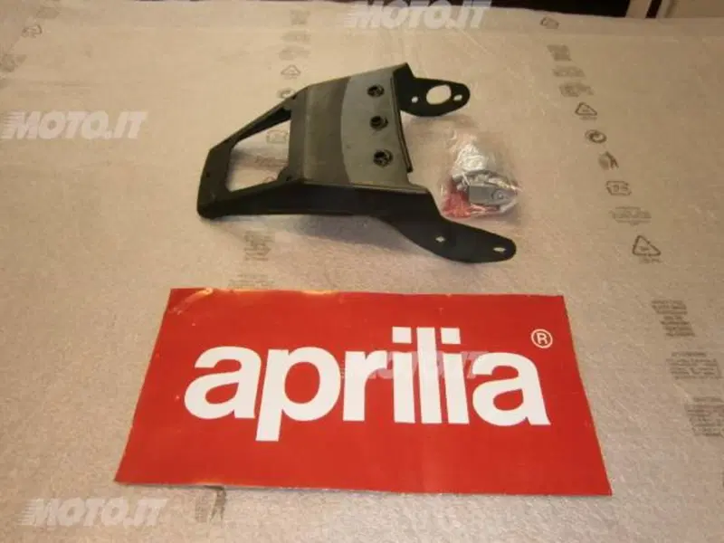PORTAPACCHI APRILIA PORTAPACCHI AREA 51