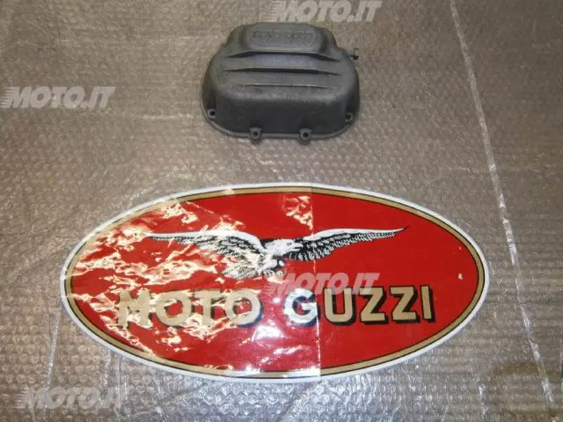 COPERCHIO Moto Guzzi COPERCHIO VALVOLE V7/850 GT