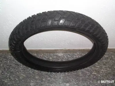 COPERTONE 100/90/19 57H Metzeler COPERTONE 100/90/19 S57H SAHARA