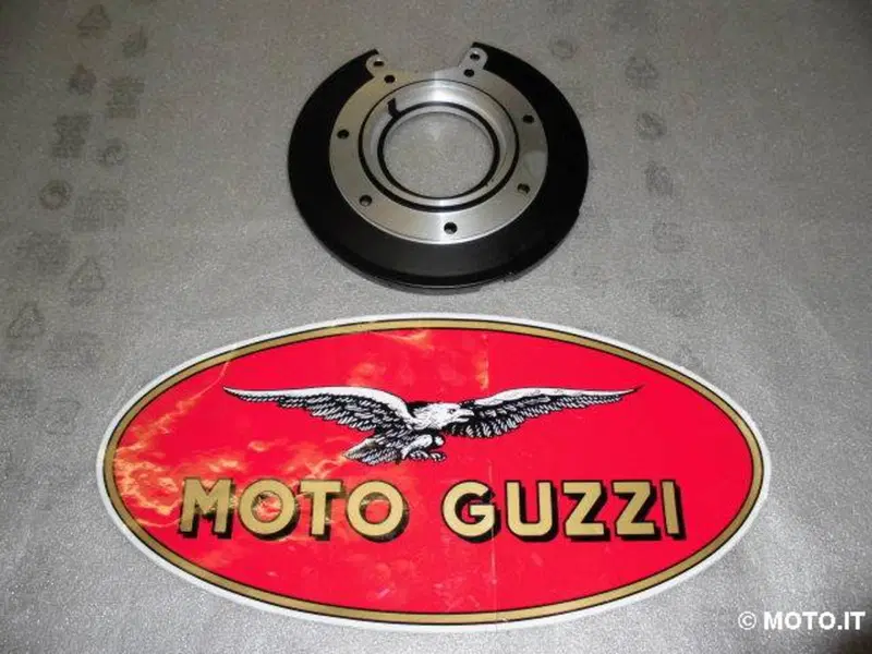 coperchio scatola Moto Guzzi COPERCHIO SCATOLA CARDANO V35-V65 FLORIDA