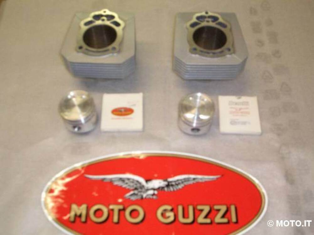 COPPIA CILINDRI COMPLETI Moto Guzzi COPPIA CILINDRI V65 LARIO COMPLETI