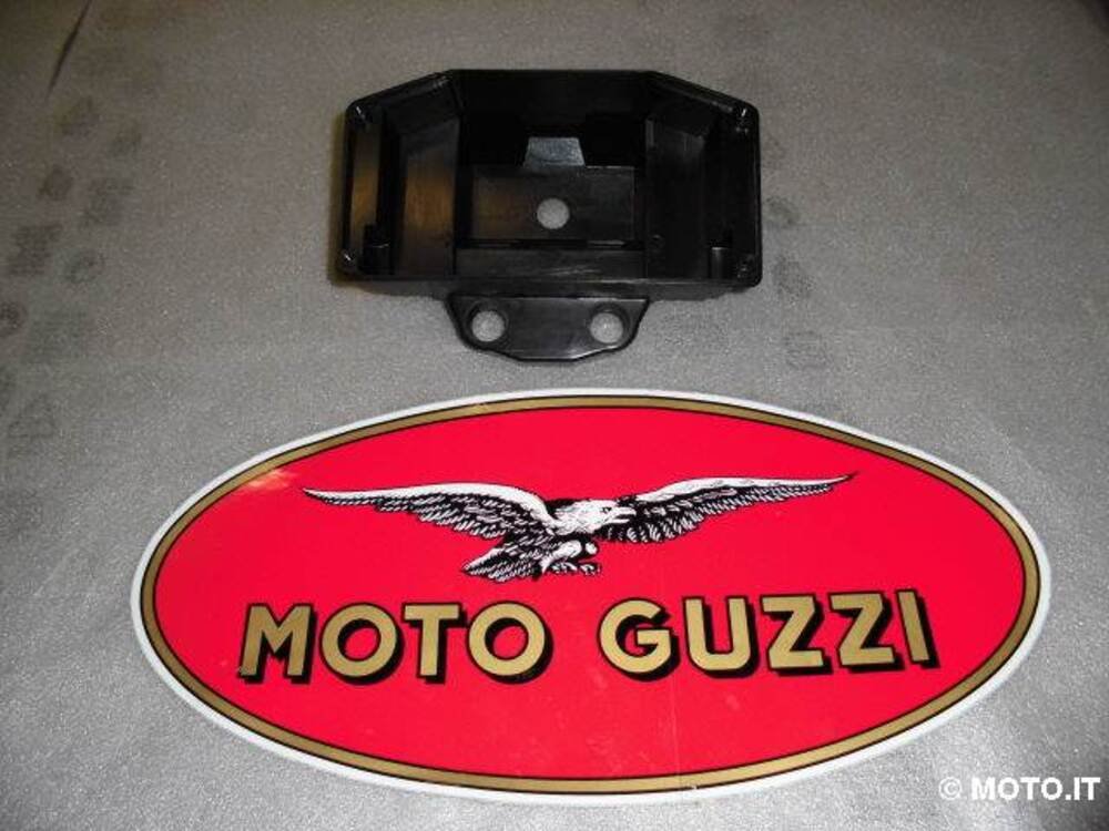 base scatola cruscotto Moto Guzzi BASE SCATOLA CRUSCOTTO 1000 G5-1000 CONVERT