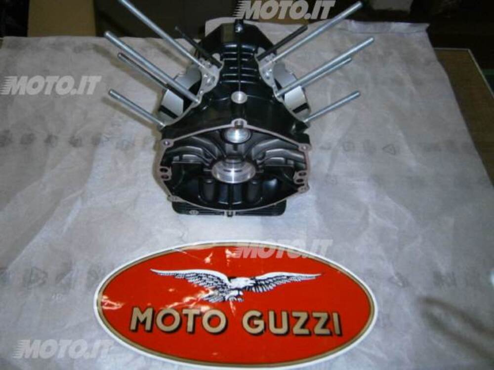 BASAMENTO MOTORE GUZZI Moto Guzzi BASAMENTO MOTORE V35 FLORIDA