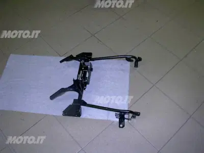 TELAIETTO ANTERIORE Suzuki TELAIETTO ANTERIORE
