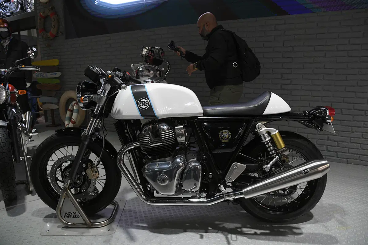 EICMA 2017. Royal Enfield Interceptor INT 650 - Continental GT 650 (18)