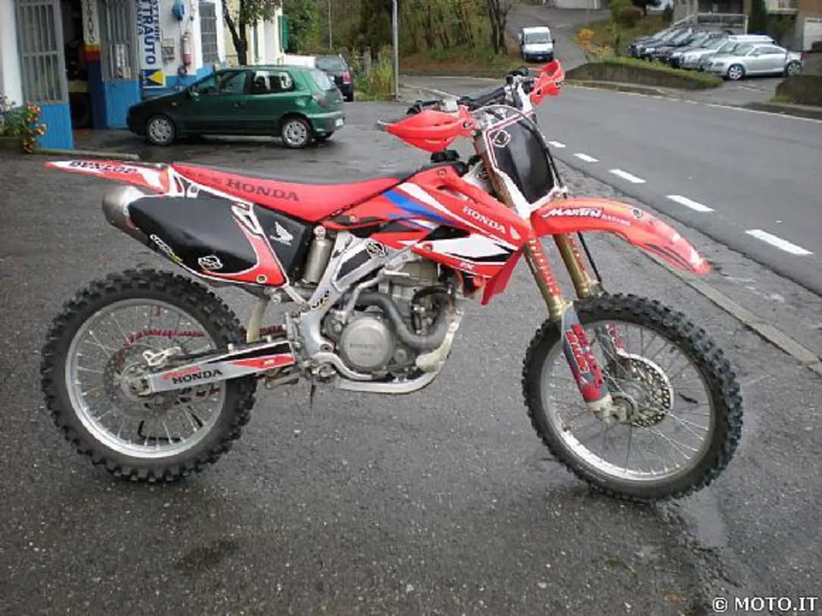 Honda CRF 450R (2013) (3)