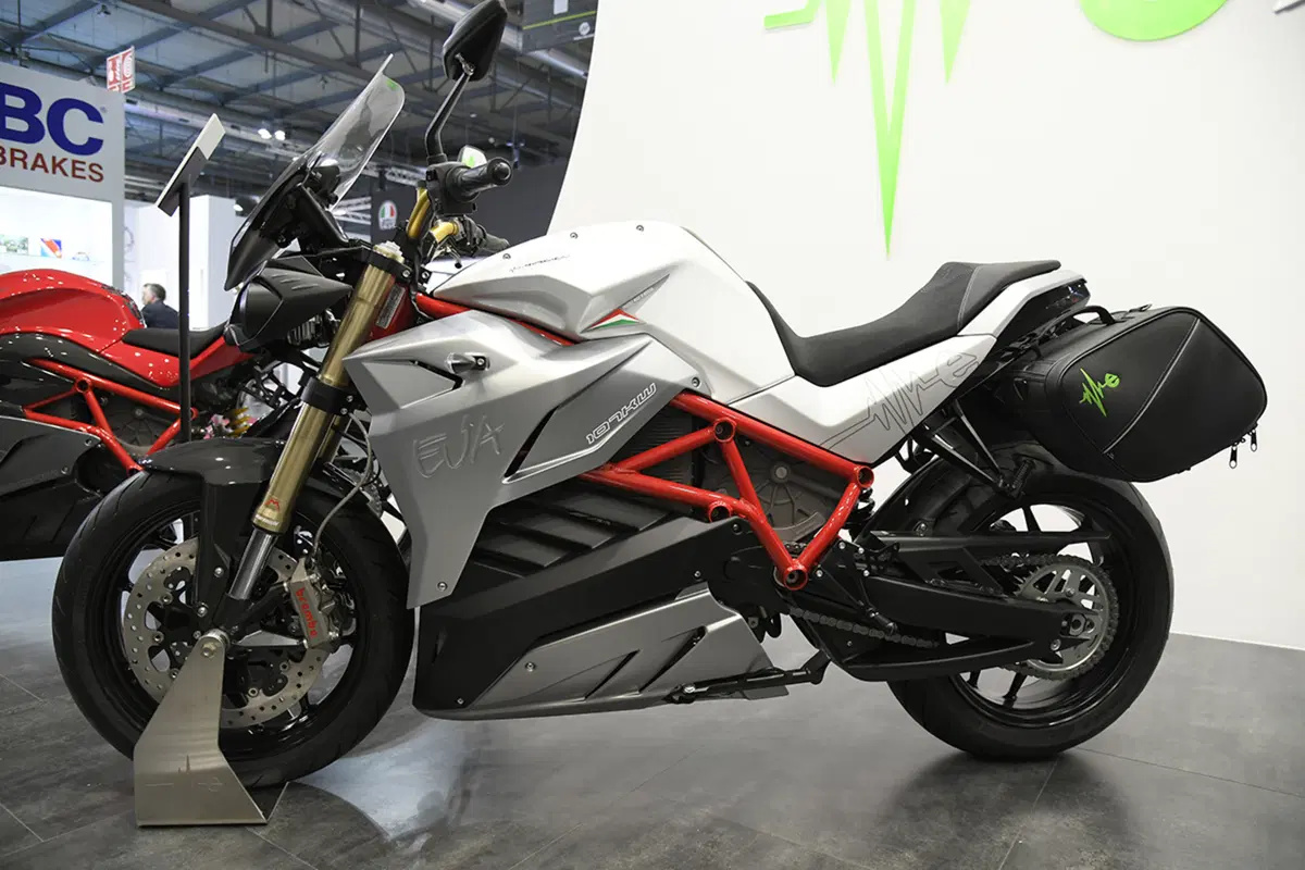 Energica ad EICMA 2017: Eva EsseEsse9 e aggiornamenti alla gamma (9)