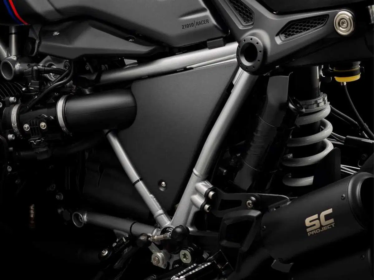 Rizoma: accessory line per BMW R nineT Racer (13)