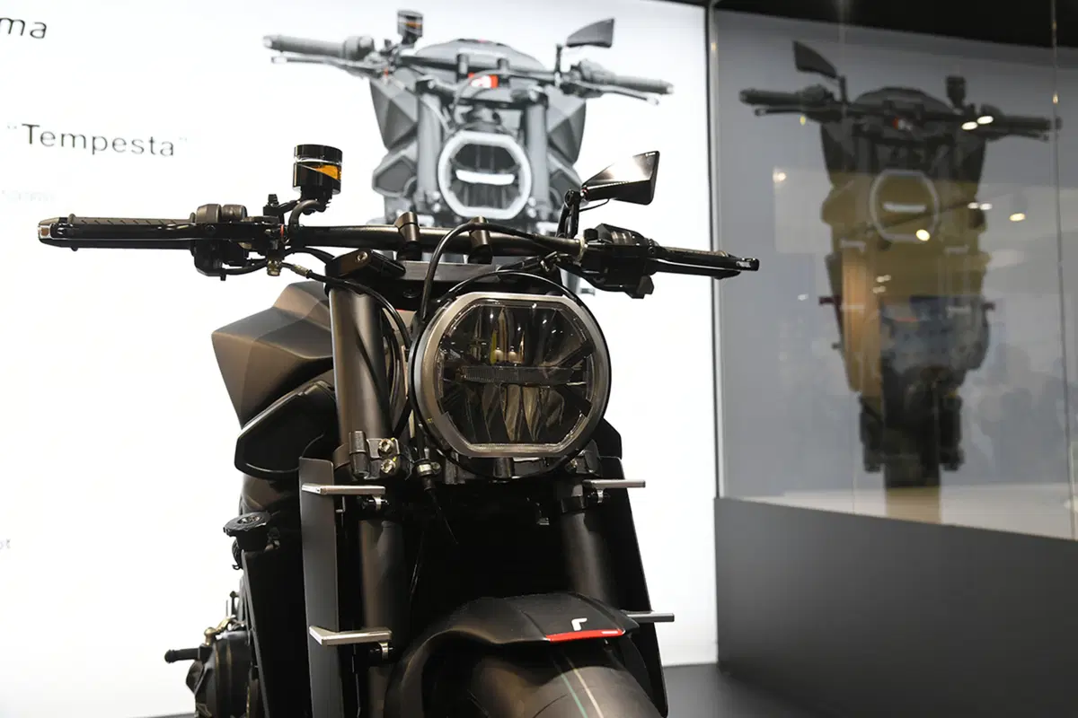 Rizoma Tempesta: un'Aprilia Tuono cattivissima (7)