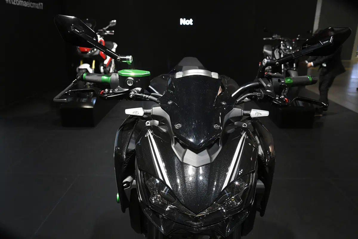 Rizoma Tempesta: un'Aprilia Tuono cattivissima (19)