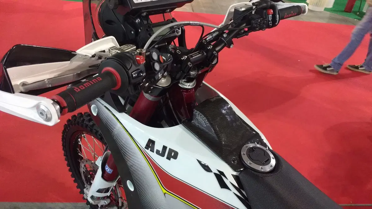 AJP a EICMA 2017 con la PR7 Extreme [VIDEO] (3)
